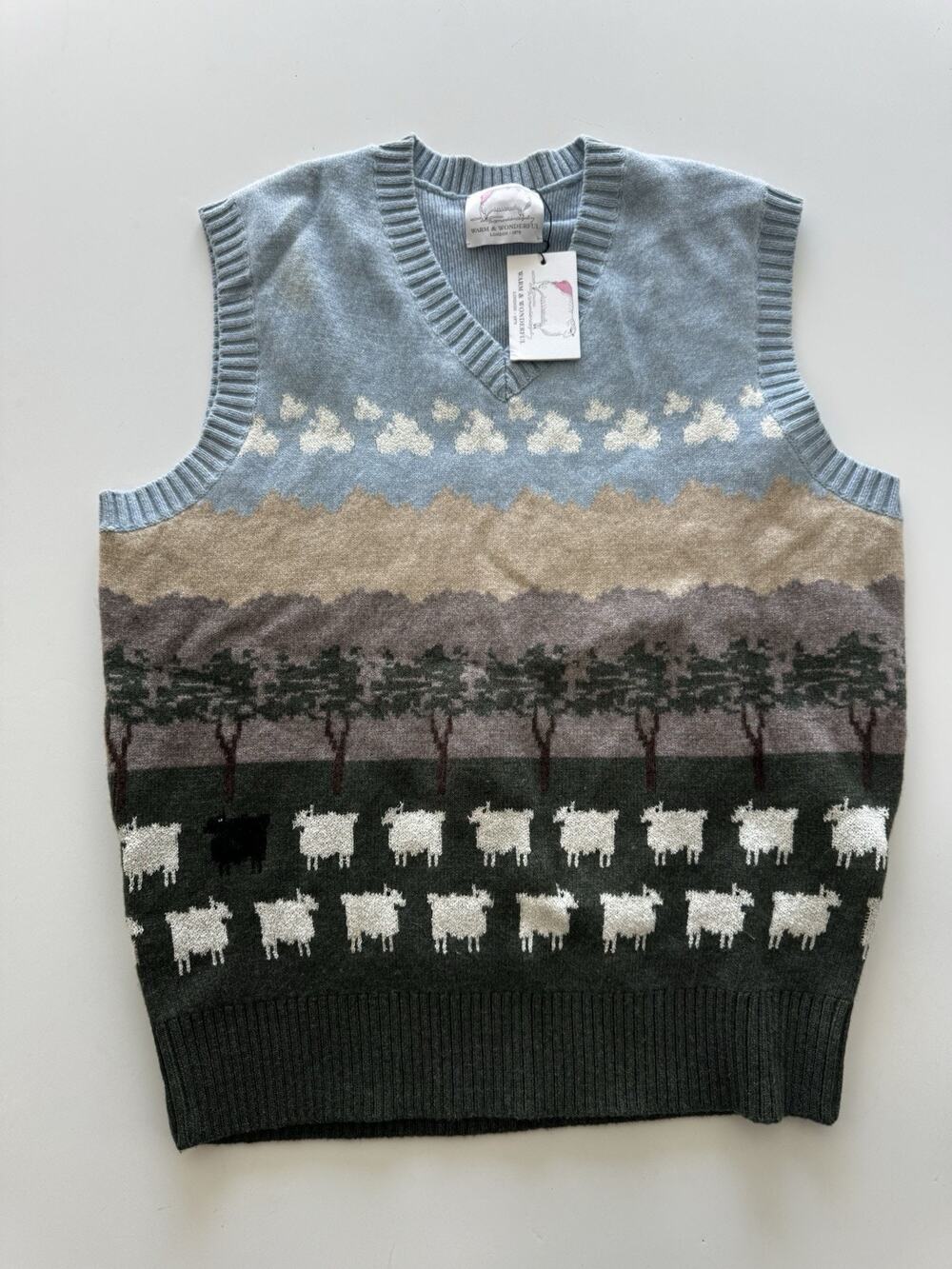 Warm & Wonderful Scenic Sheep Vest Unisex Large
